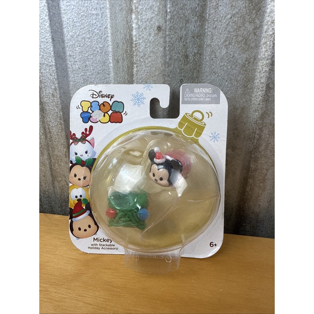 2016 TSUM TSUM Mickey W/STACKABLE HOLIDAY ACCESSORY  SEALED PACKAGE Damaged Box